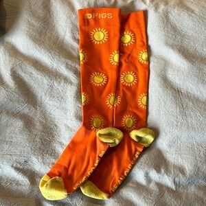 FIGS on duty compression socks- S-
Be an outsider Sunshine